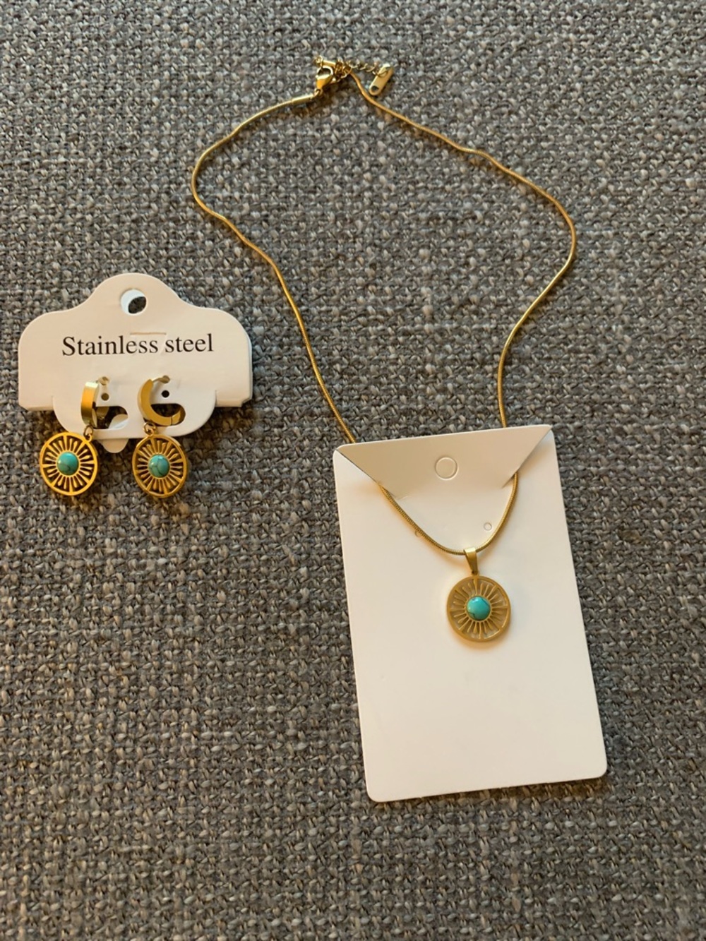 Gold-Tone Necklace and Earring Set with Turquoise Center
